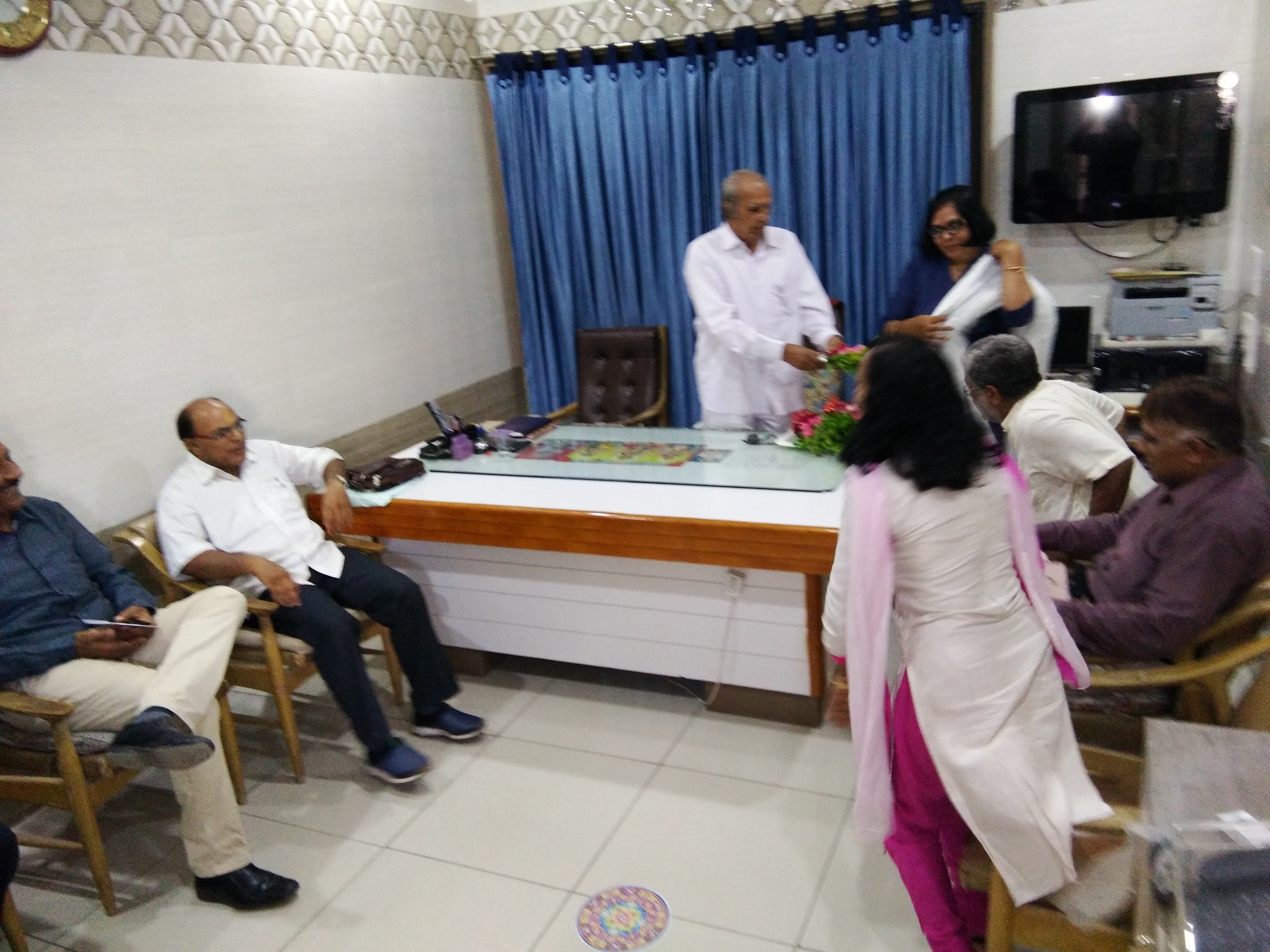 LIC Team Visit Law Institut